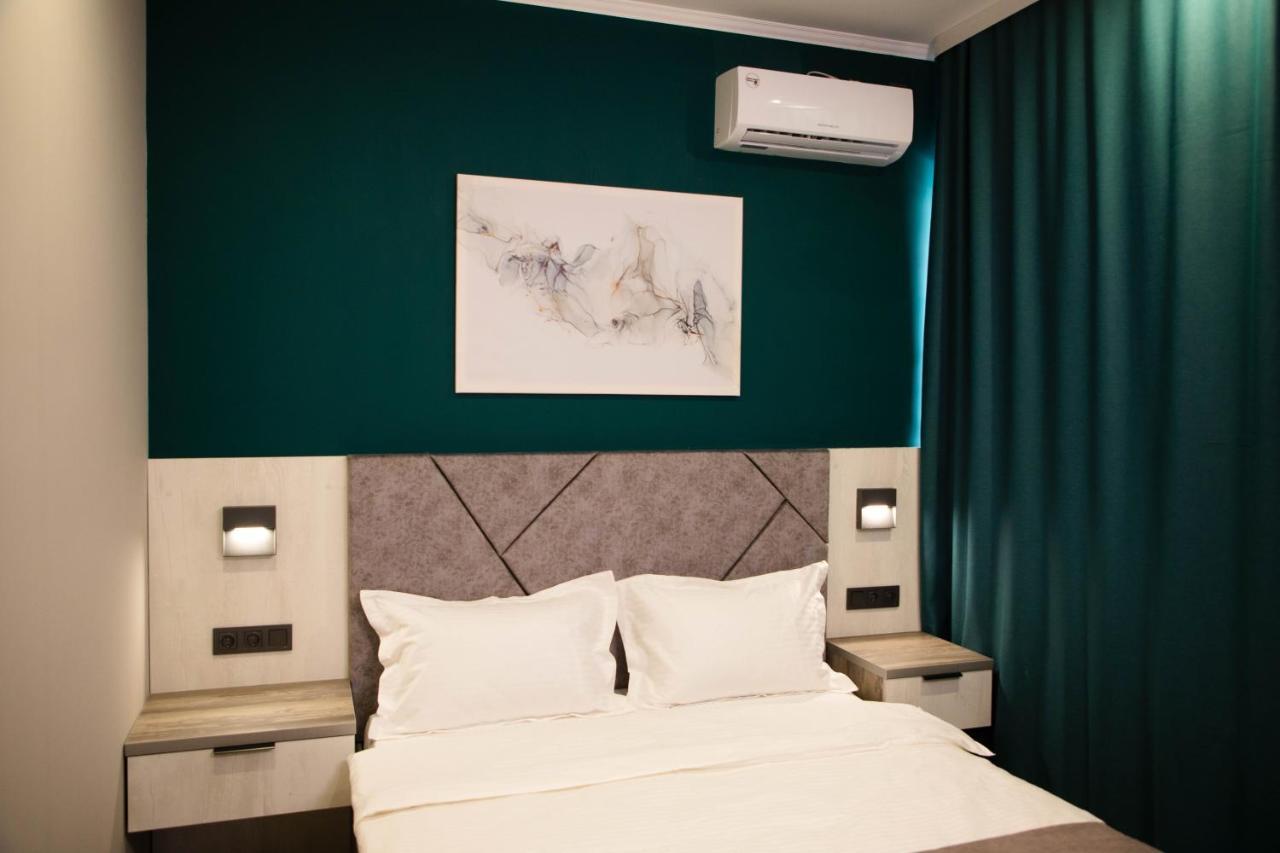 Zodiac Hotel Atyrau Exterior photo